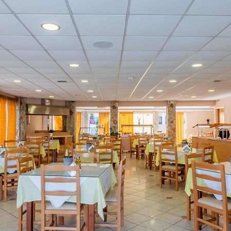 Village Inn Studios & Family Apartments Laganas Bagian luar foto
