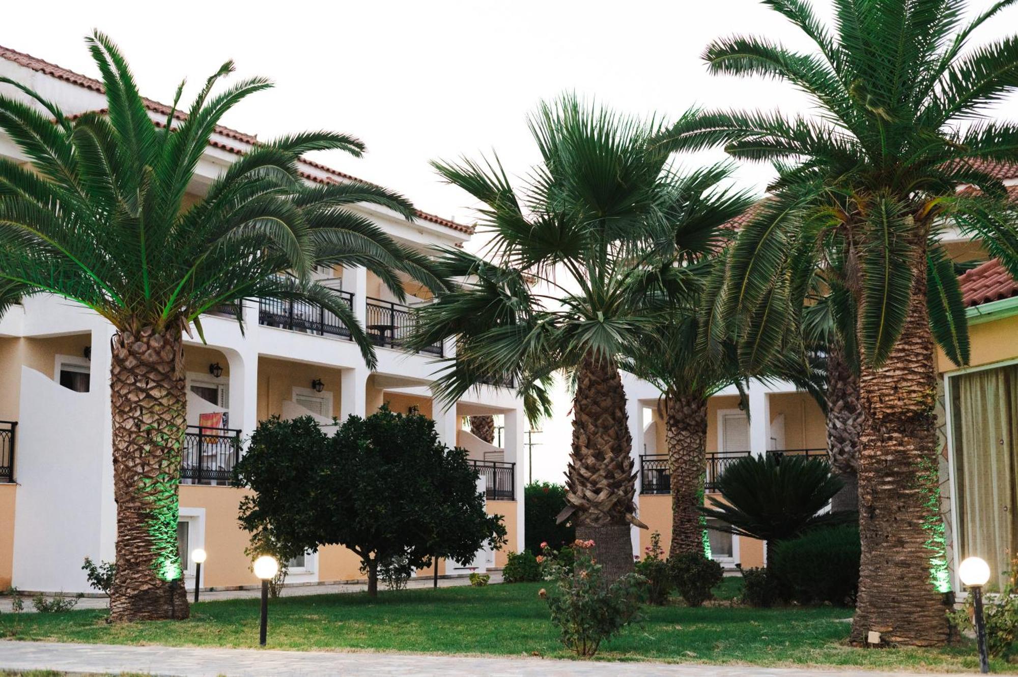 Village Inn Studios & Family Apartments Laganas Bagian luar foto